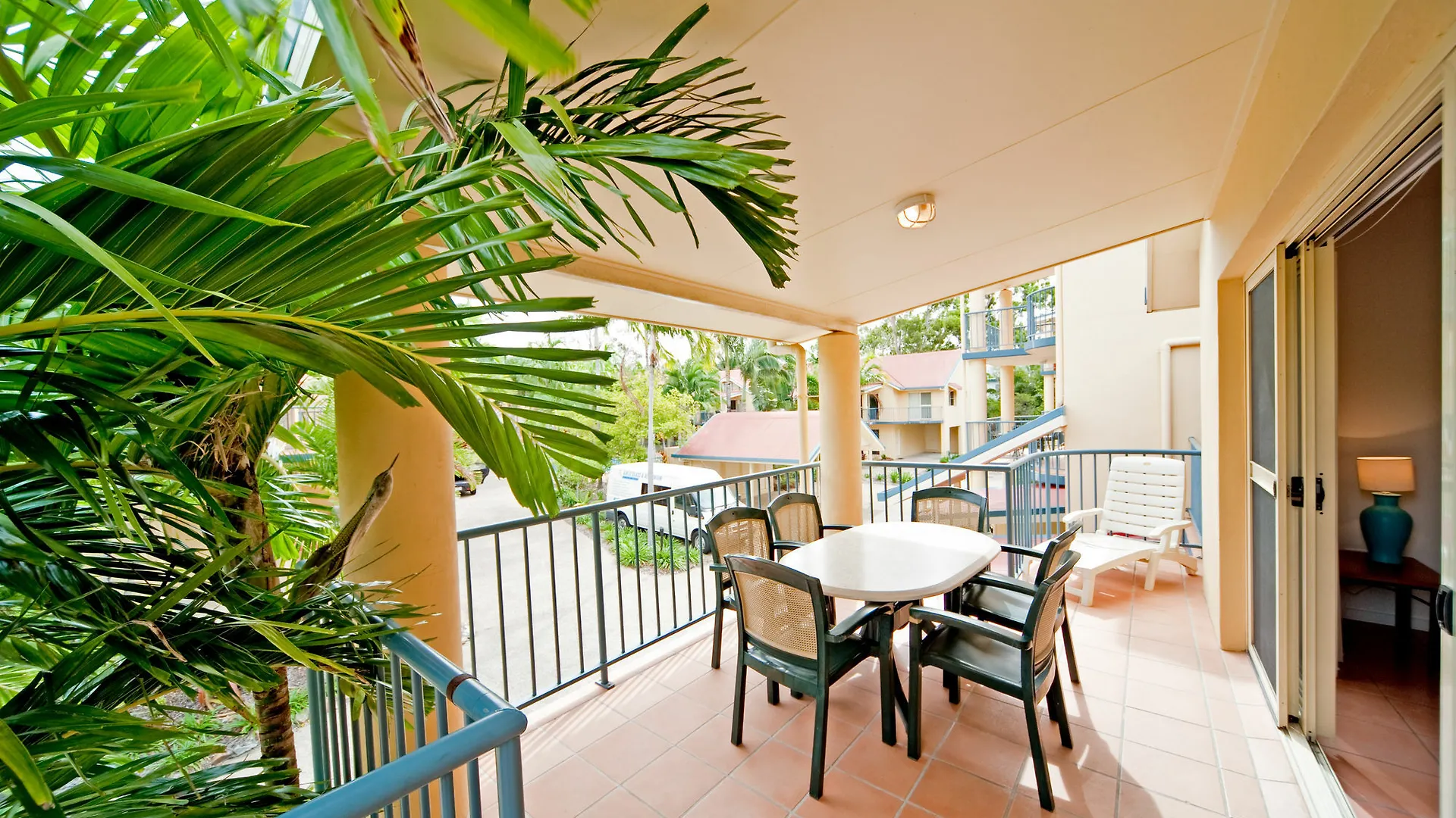 At Beach Court Holiday Villas Airlie Beach