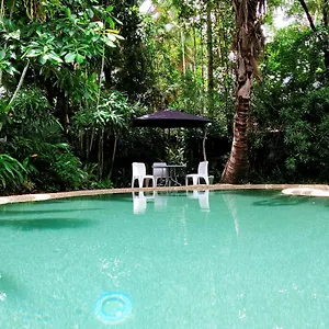 Travellers Paradise , Cairns Australie