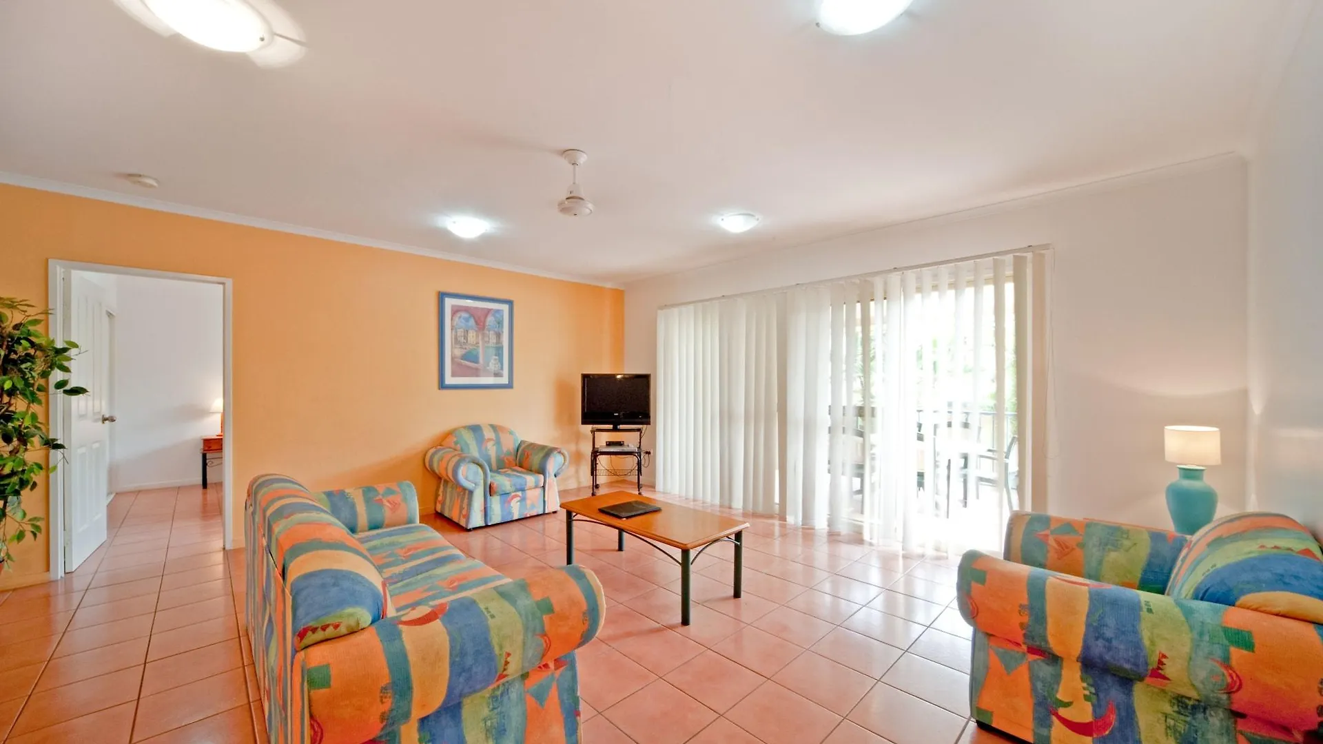 At Beach Court Holiday Villas Airlie Beach Australia