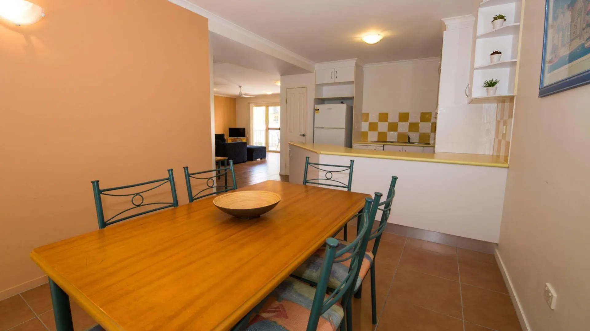 איירלי ביץ' At Beach Court Holiday Villas 4*, איירלי ביץ'